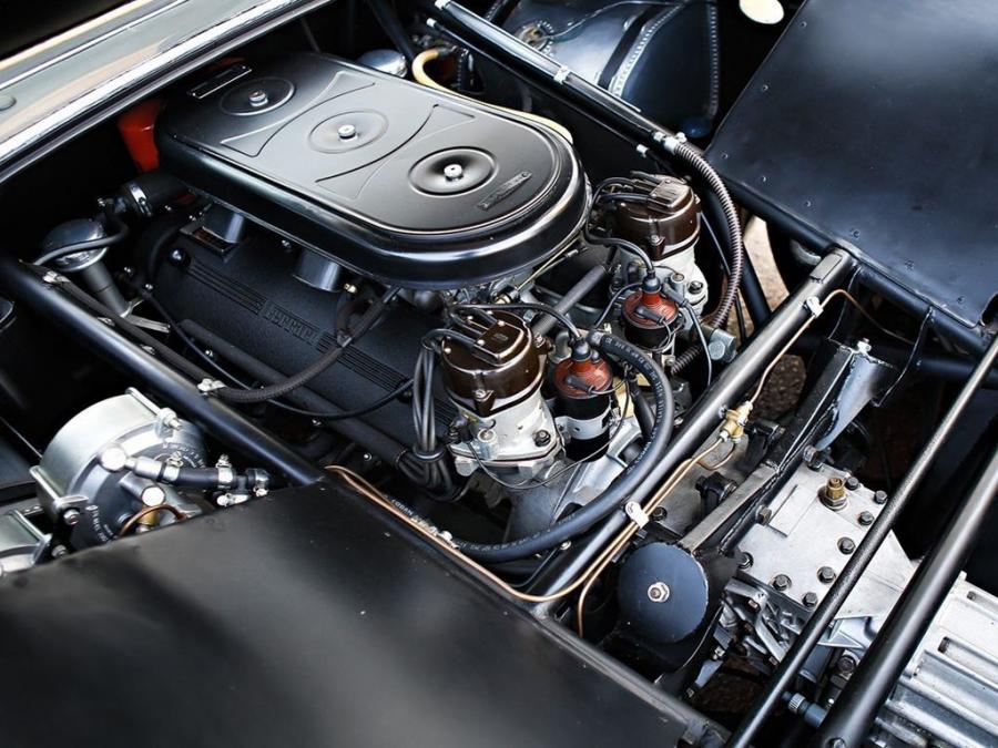  Ferrari 365 P Berlinetta Speciale 1966 года  (фото 10 из 22)